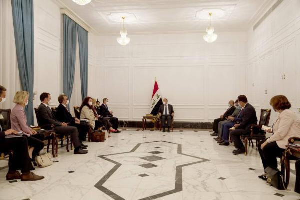 خبرنگاران توسعه همکاری ها محور ملاقات نخست وزیر عراق با وزیر خارجه سوییس